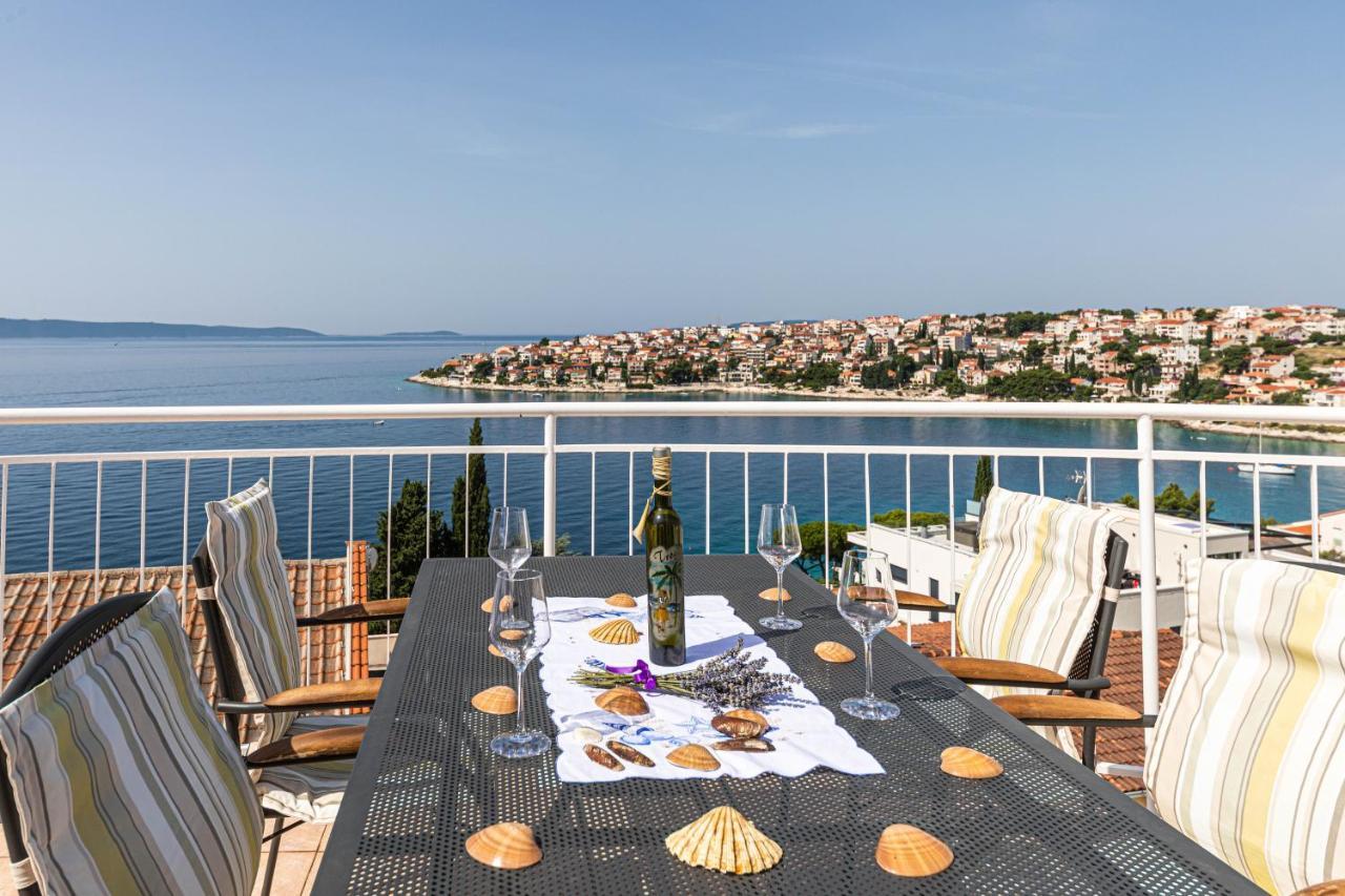 Apartments Villa Nea Leona Trogir Exterior foto